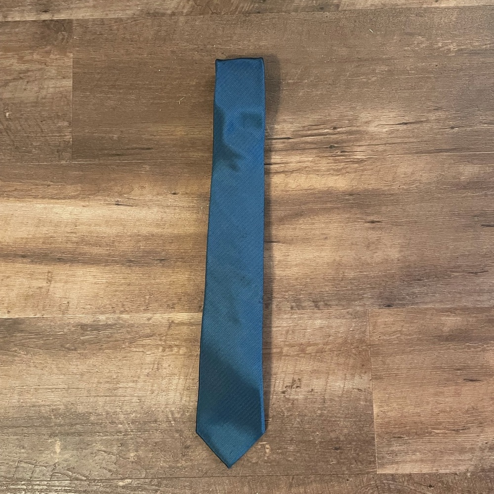 Express Teal Necktie (Excellent Condition)